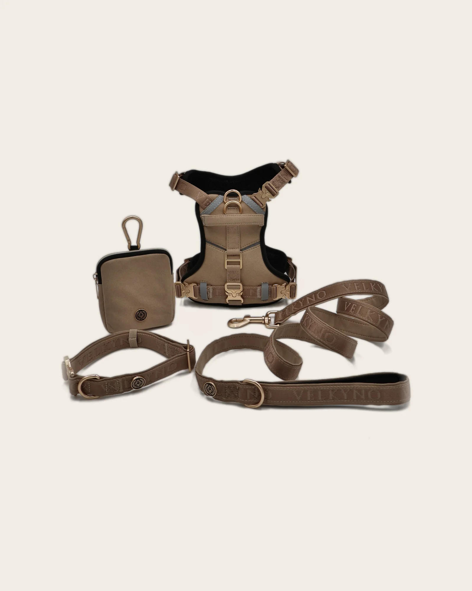 Signature Leash — In composition