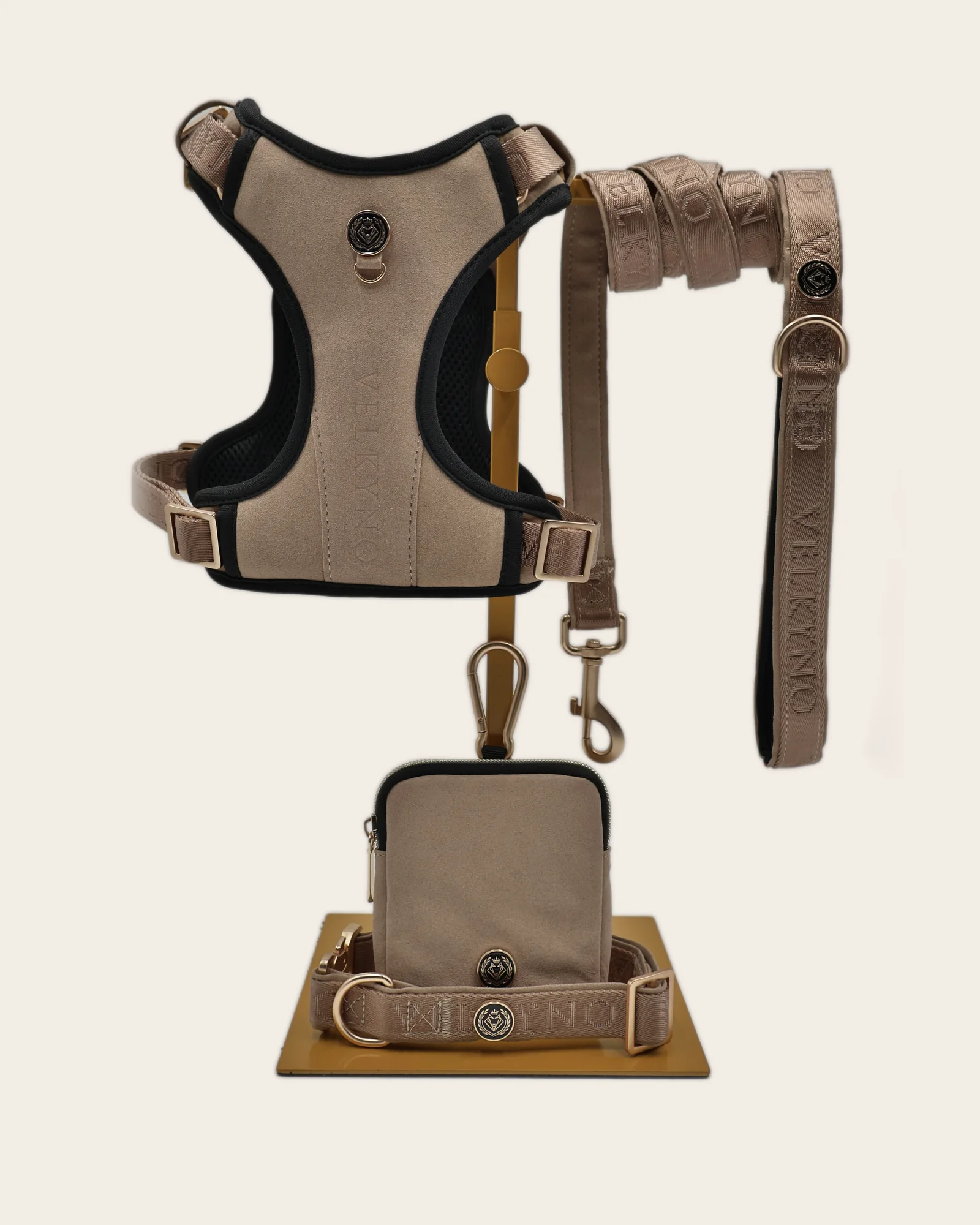 Minimalist Harness — In composition
